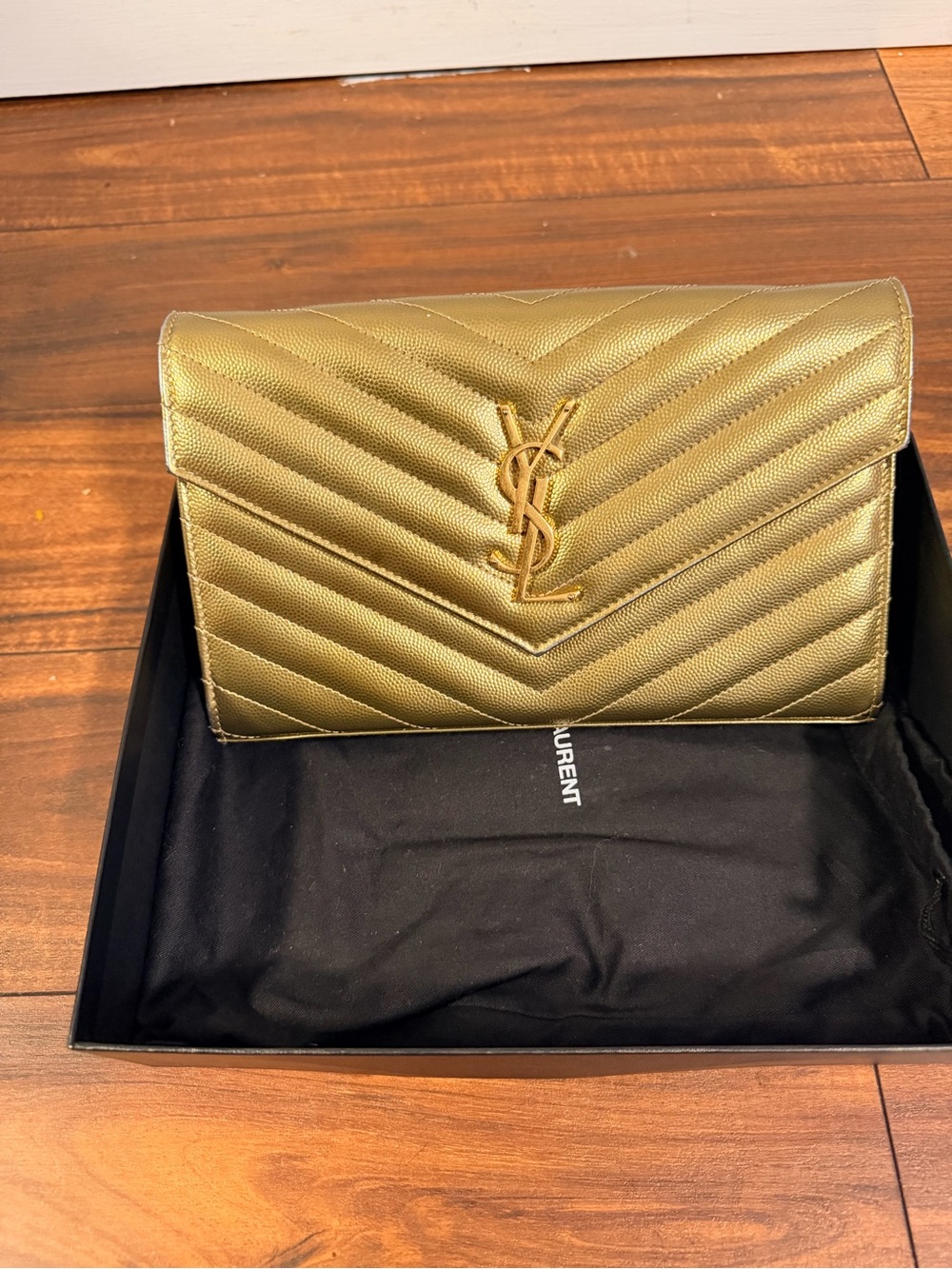Saint  Laurent YSL CLASSIC CASSANDRE CHAIN WALLET IN GRAIN DE POUDRE LEATHER